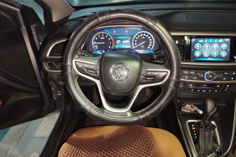 Used Buick Excelle GX 2018 18T Automatic Flagship Model Steering Wheel