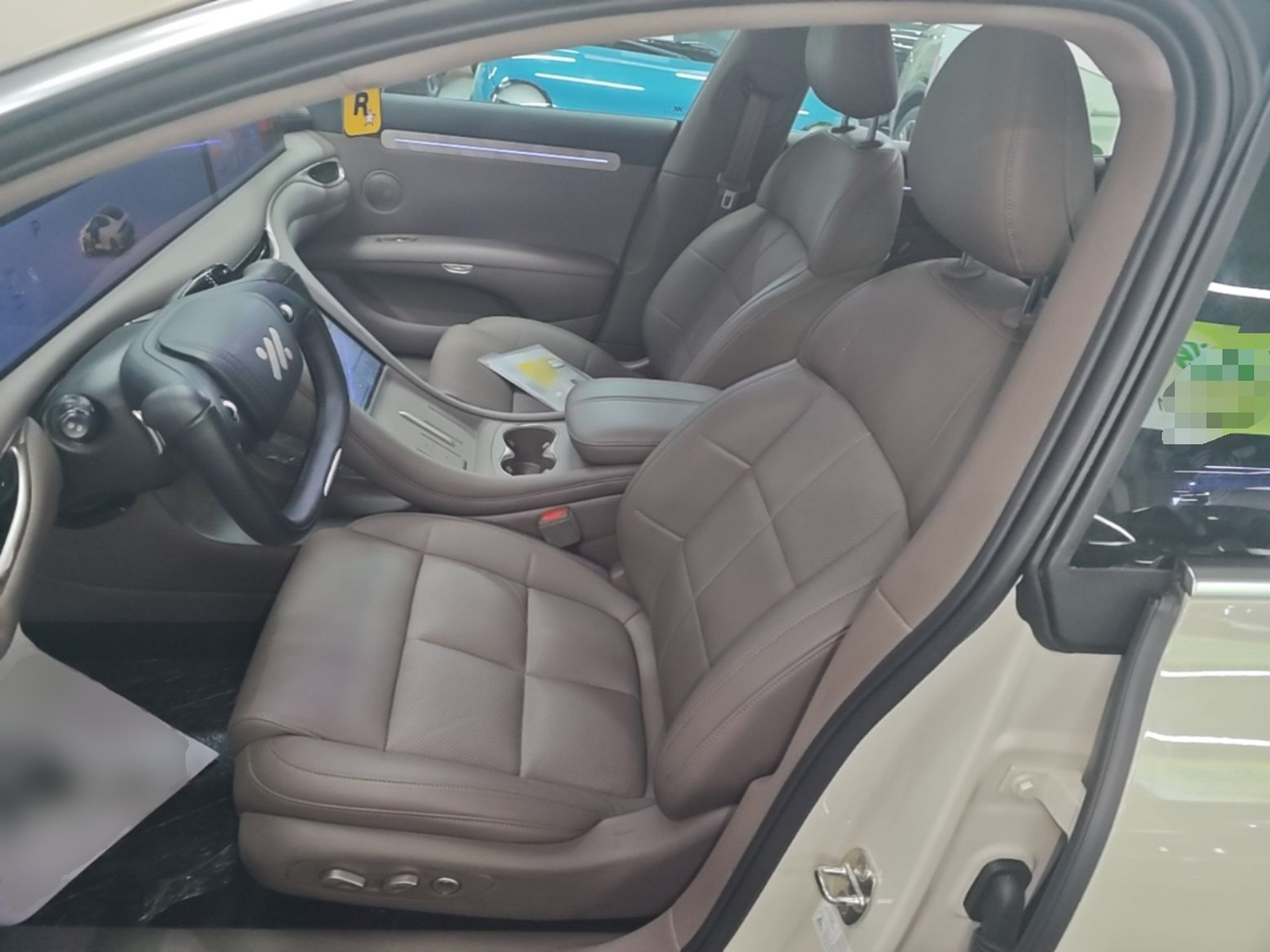 Interior delantero