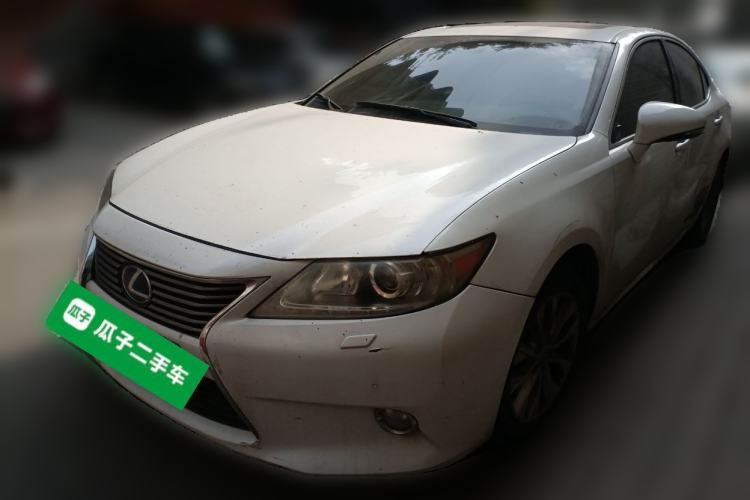 Used Lexus ES 2013 300h Elite Edition
