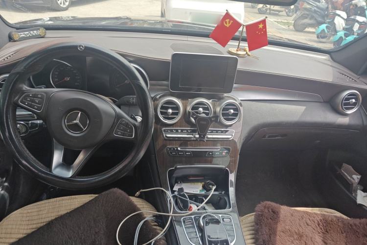 Used Mercedes-Benz GLC 2018 GLC 260 4MATIC Luxury Model
