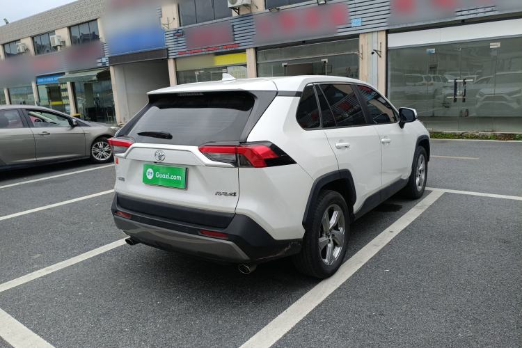 Used Toyota RAV4 2022 2.0L CVT Two-Wheel Drive Fashion Plus Edition