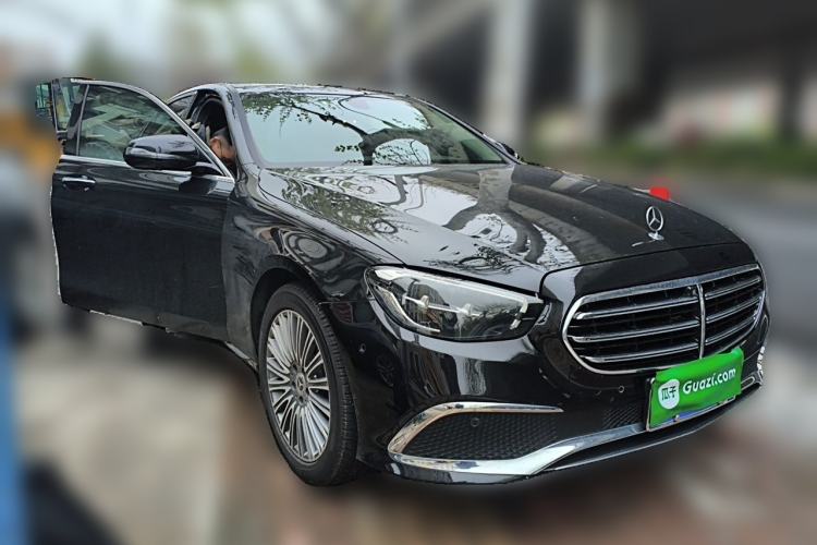 Used Mercedes-Benz E-Class 2021 Restyled E 300 L Luxury Edition Front Right 45 Deg