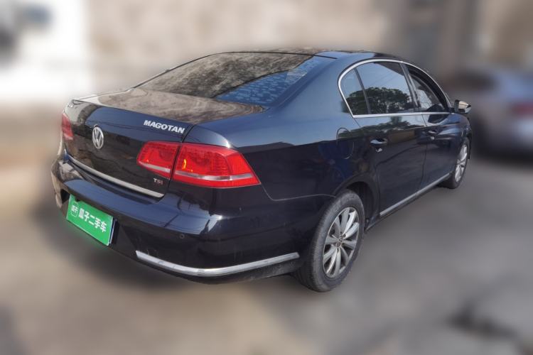 Used Volkswagen Magotan 2016 1.8TSI Smart Comfort Model Rear Right 45 Deg