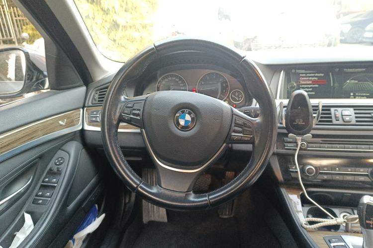 Used BMW 5 Series 2014 525Li Luxury Design Package
