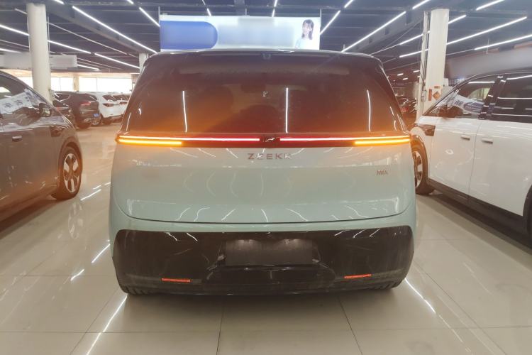 Used Zeekr MIX 2025 Intelligent Driving Version
