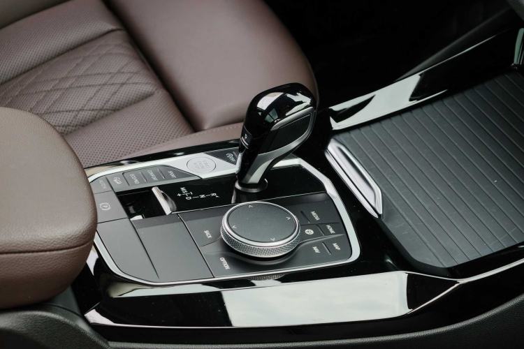 Used BMW X3 2022 Second Facelift xDrive30i Leading Edition M Night Sky Package Interior 6