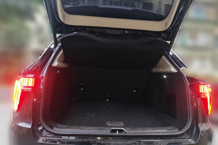 Used Lynk & Co 01 EM-P 2018 1.5T PHEV JingPro National Emission Standard V Trunk