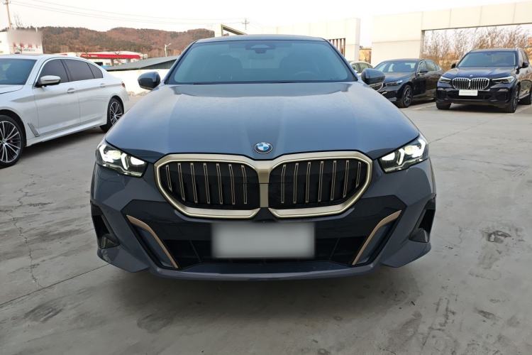 Used BMW 5 Series 2024 525Li M Sport Package