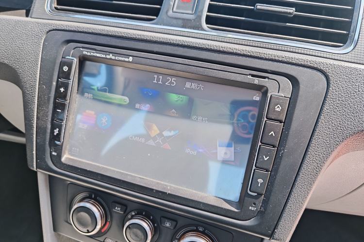 Used Skoda Rapid 2015 1.6L Automatic Smart Selection Model