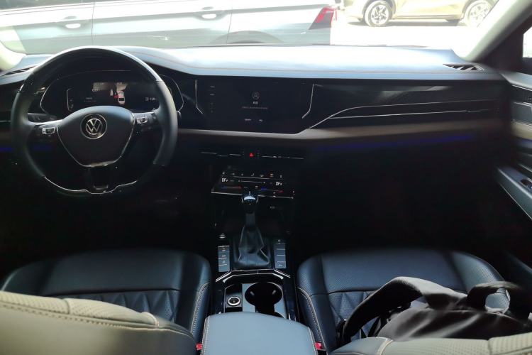 Used Volkswagen Passat 2020 Revised Version 330TSI Luxury Edition China VI Standard