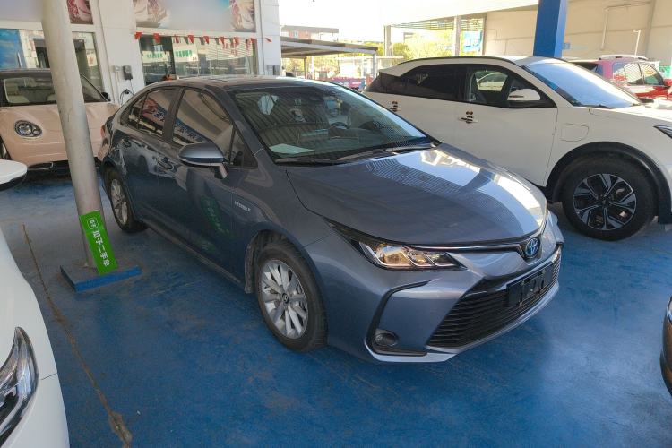 Used Toyota Corolla 2021 Dual-Motor 1.8L E-CVT Elite Edition Front Right 45 Deg