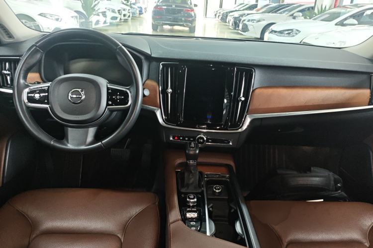 Used Volvo S90 2020 T5 Zhiyi Luxury Edition