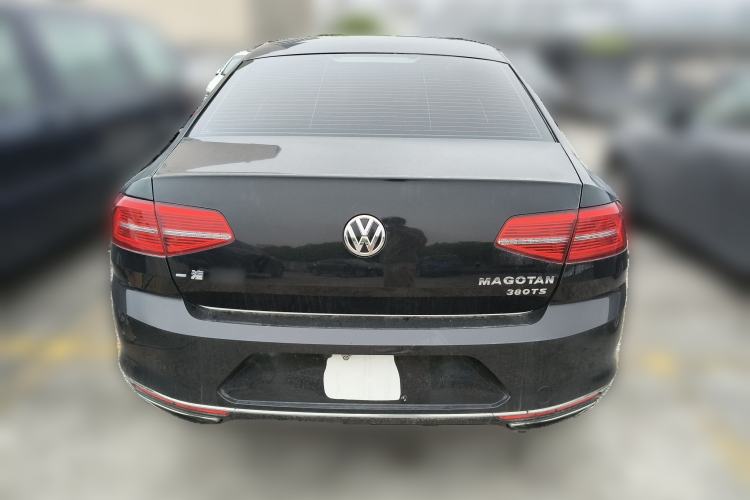 Used Volkswagen Magotan 2017 380TSI DSG Luxury Model Rear