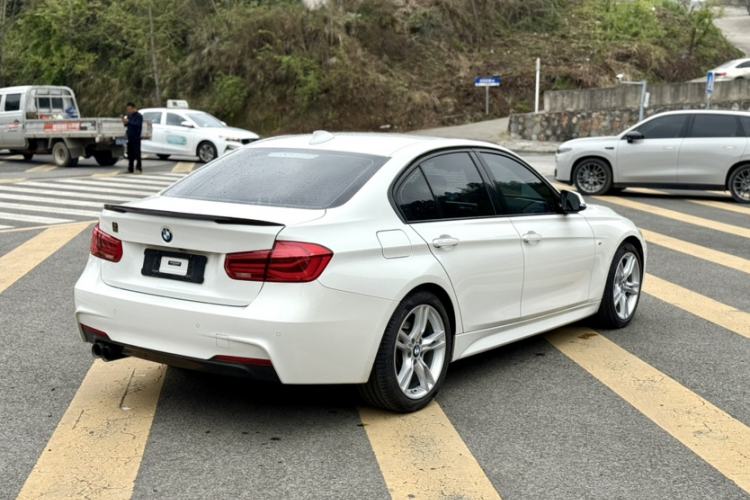 Used BMW 3 Series 2019 320i M Sport Package Exterior 5
