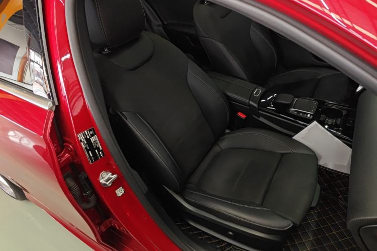 Used Mercedes-Benz A-Class 2021 A 200 L Sport Sedan Fashion Model
