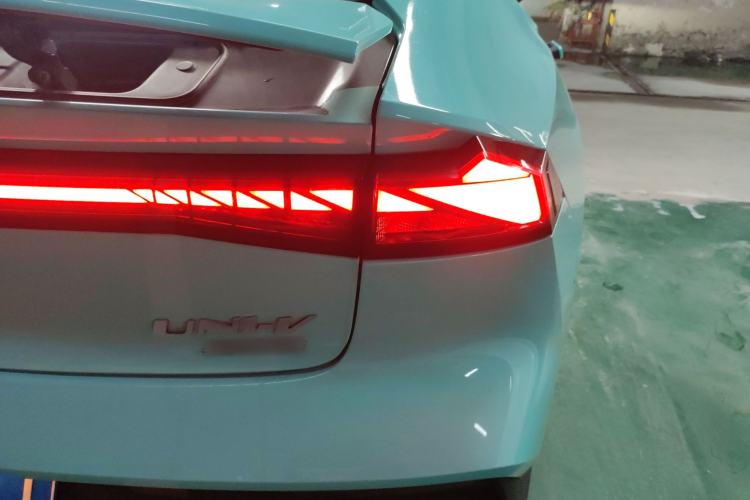 Used Changan UNI-V 2022 1.5T Prestige Version
