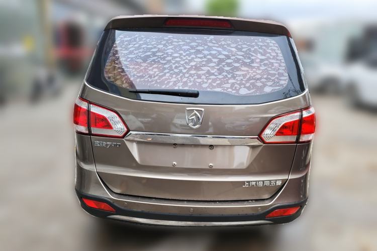 Used Baojun 730 2014 1.5L Manual Luxury Navigation ESP Version 7 Seats Rear