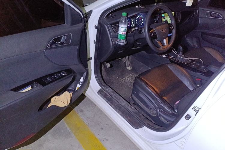 Used Hyundai Mistra 2014 1.8L Automatic Smart GLS Driver Seat