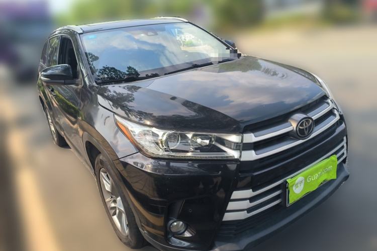 Used Toyota Highlander 2018 2.0T Four-Wheel Drive Luxury Edition 7 Seats China V Emission Standard Front Right 45 Deg