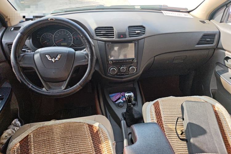 Used Wuling Hongguang 2014 1.2L S Standard Version China IV Standard