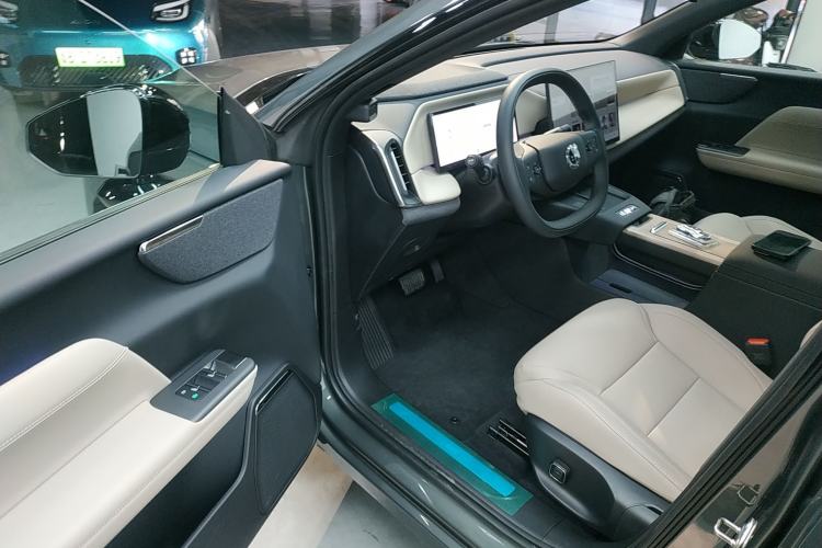 Used Volvo Volvo XC70 Plug-in Hybrid 2026 Model Four-Wheel Drive Long-Range Core