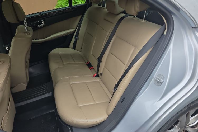 Used Mercedes-Benz E-Class 2011 E 260 L CGI Fashion Model
