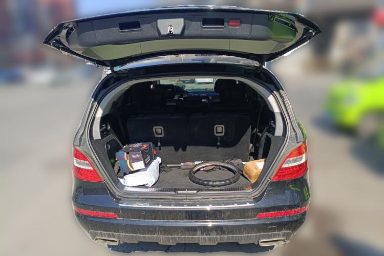 Used Mercedes-Benz R-Class 2014 R 320 4MATIC Business Model Trunk