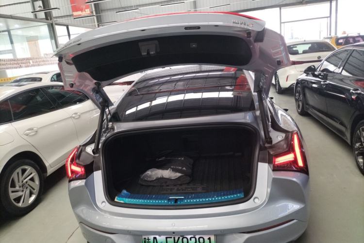 Used NETA S 2022 Extended-Range Version 1160 km Range Rear-Wheel-Drive Compact Edition
