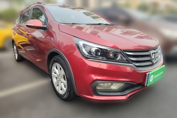 Used Baojun 310W 2017 1.5L Manual Fashion Model China V Front Right 45 Deg