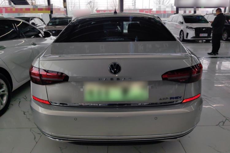Used Volkswagen Passat New Energy 2020 430 PHEV Hybrid Luxury Edition China VI Standard Rear
