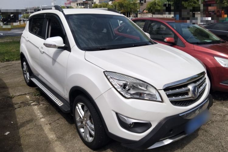 Used CHANGAN CS35 2015 1.6L Manual Luxury Model China IV Standard Front Right 45 Deg