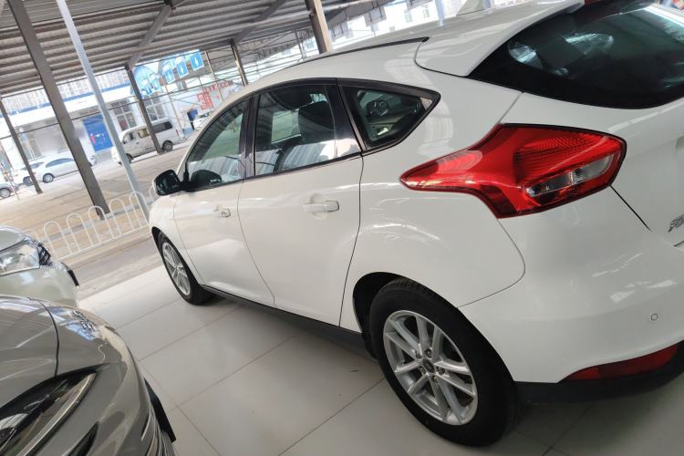 Used Ford Focus 2018 Hatchback Classic 1.6L Automatic Trendy SmartDrive Edition
