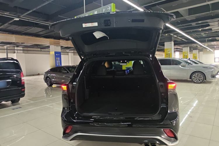 Used Toyota Crown Kluger 2022 2.5L HEV Four-Wheel Drive Flagship Edition Trunk