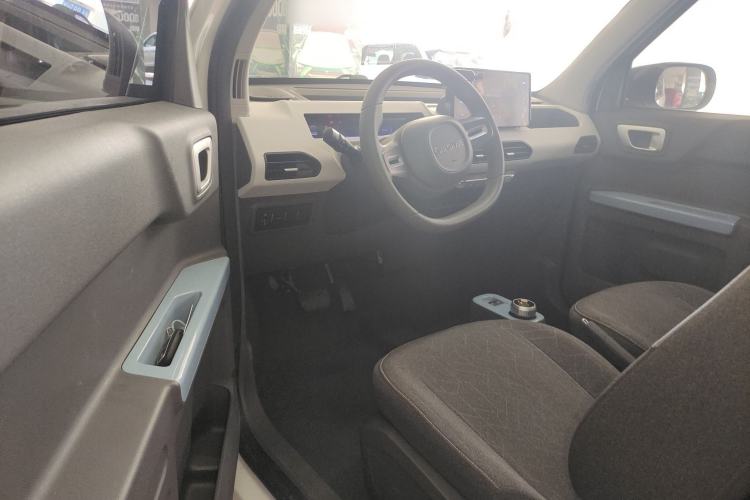 Used Geely Galaxy Panda 2024 Panda Mini 200km Endurance Bear
