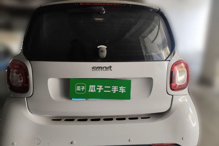 Used smart fortwo 2015 1.0L 52 kW hardtop Dynamic version Rear