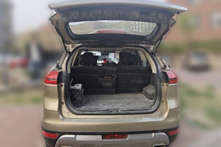 Used Geely Auto Emgrand X7 Sport 2016 2.0L Manual Smart Connect Version Trunk