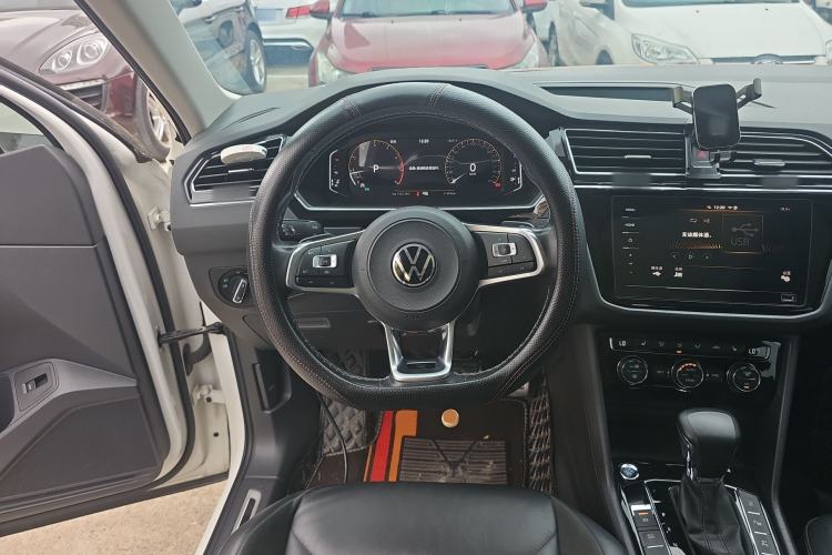 Used Volkswagen Tiguan L 2021 330TSI Automatic Two-Wheel Drive R-Line Flagship Edition