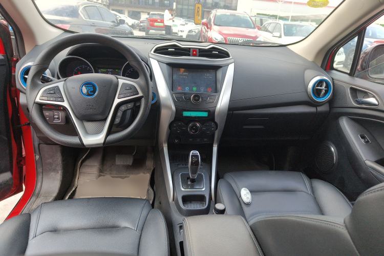 Used BYD Yuan New Energy 2018 EV360 Smart Connect Cool Edition Center Console