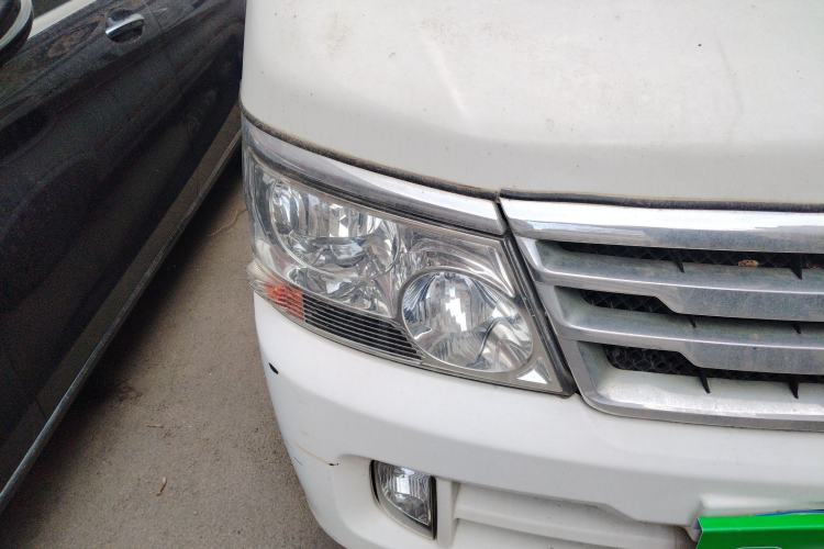 Used Jinbei Hiace 2016 2.2L Express Van Version V22
