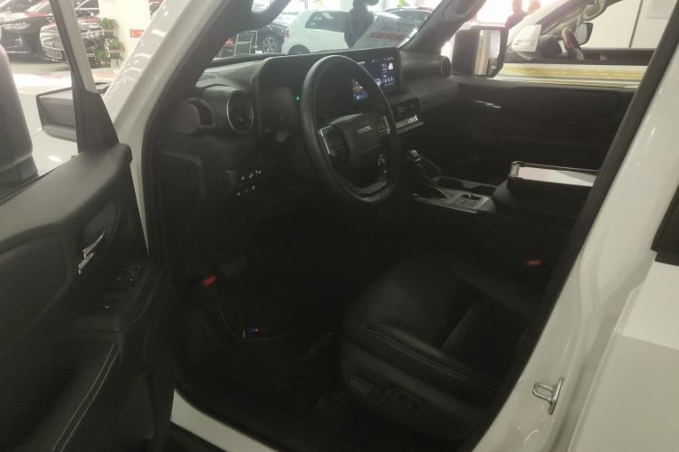 Used Toyota Prado 2024 2.4T All-Terrain TX Version 5 Seats Driver Seat