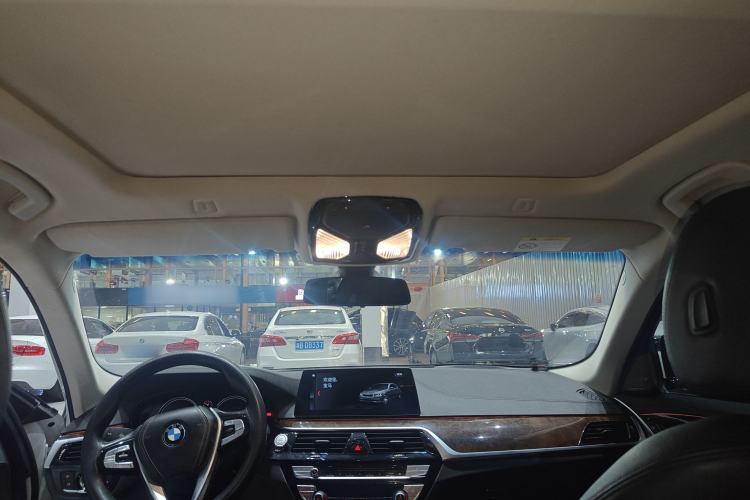 Used BMW 5 Series 2018 525Li Luxury Package