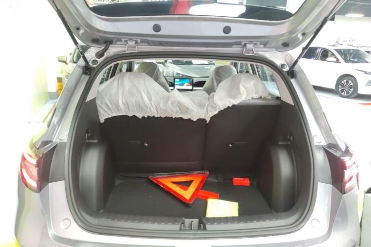 Used Geely Galaxy Geome 2026 Model 310km Youth Edition Trunk