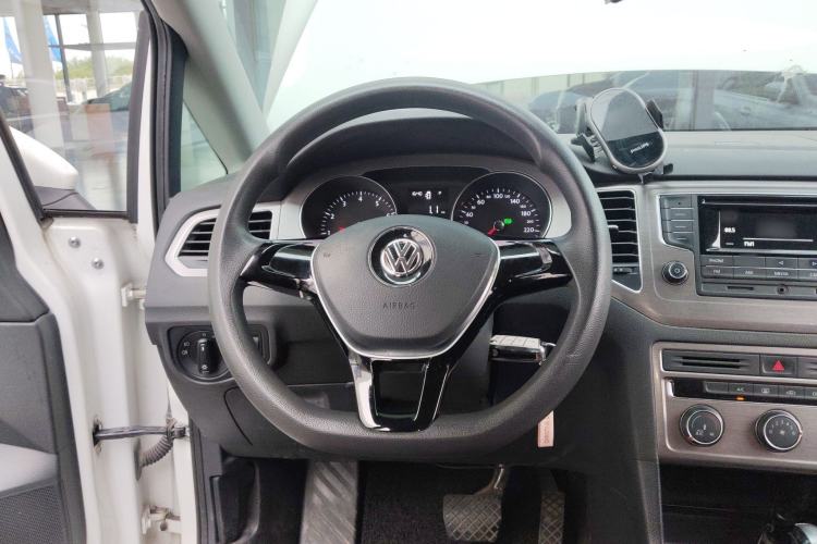 Used Volkswagen Golf Sportsvan 2016 1.6L Automatic Comfort Model Steering Wheel