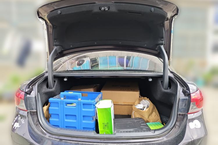 Used Mazda Atenza 2017 2.0L Blue Sky Luxury Edition Trunk