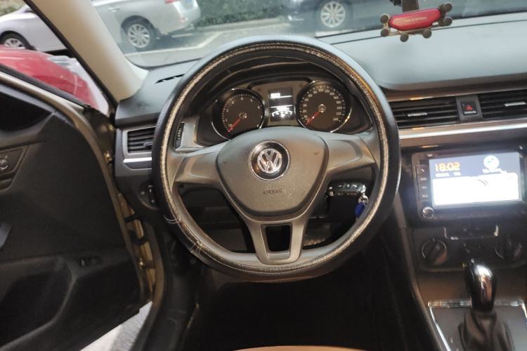 Used Volkswagen Bora 2016 1.6L Automatic Fashion Model
