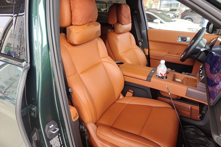 Used Li Auto L8 2023 Max model
