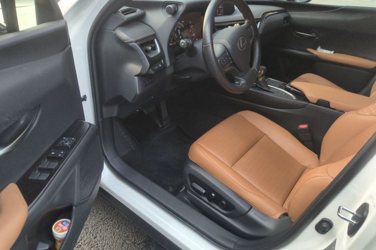 Used Lexus UX 2020 260h Explore & Adventure Edition