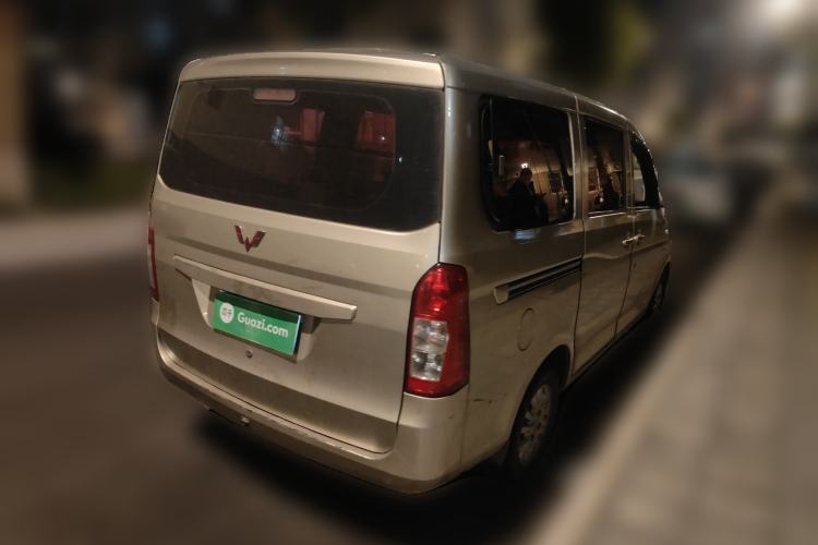 Used Wuling Rongguang V 2016 1.5L Standard Version
