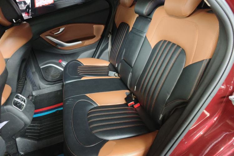 Used Soueast DX7 2015 1.5T Automatic Elite Model Left Rear Seat