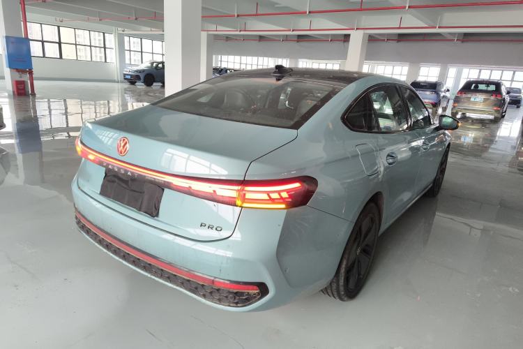 Used Volkswagen Passat 2025 Pro 380TSI Starry Dragon Luxury Edition
